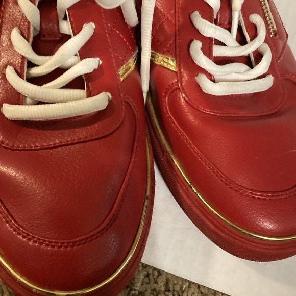 Guess GMMagesty  red sneakers size 12 - Picture 6 of 10